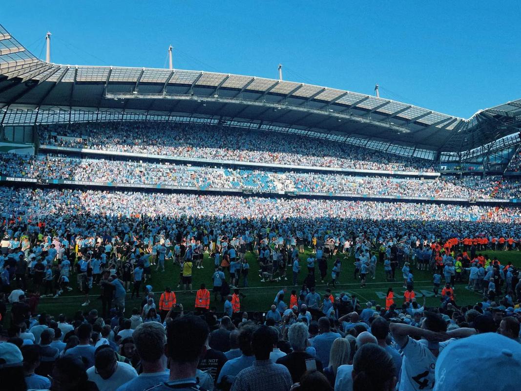 赫伊森畅游动物园，尽享亲近自然的乐趣（赫伊森漫游动物园，近距离拥抱自然之美）