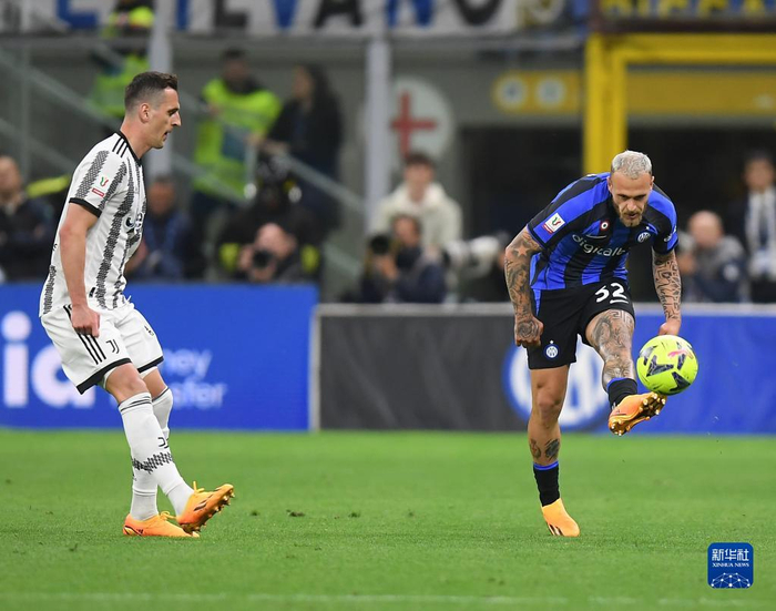 别了，利物浦！曝斯洛特有望3天内正式下课！两大“顶星”酿携手离队（告别利物浦？曝斯洛特或将72小时内被官宣下课，两大核心恐携手离队）