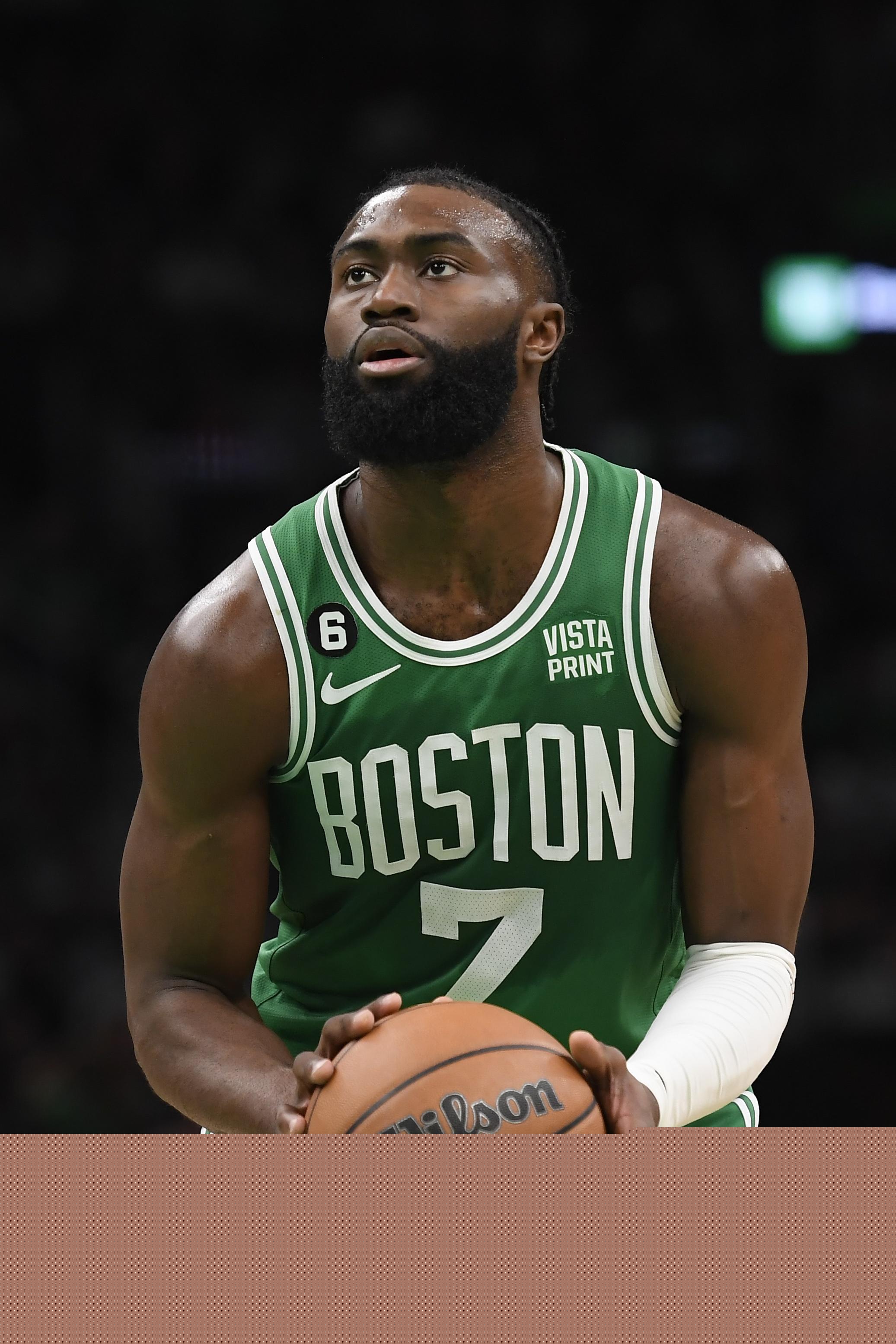 曼联引援总监评谢什科：速度快、弹跳强，风格有点像哈兰德（曼联引援总监谈谢什科：速度出众、弹跳惊人，踢法颇似哈兰德）