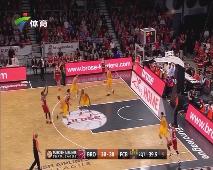 篮球传奇——米西的精彩反超之战（米西逆转之战——篮球传奇的高光时刻）