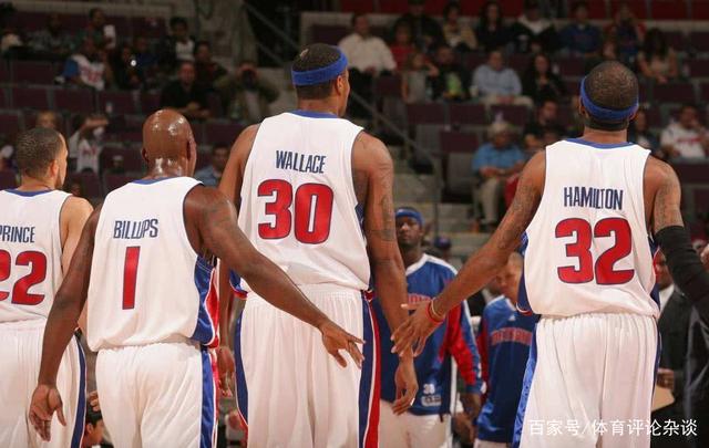 触球最少的人，决定了胜负（胜负由触球最少者定夺）