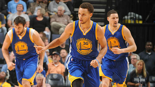 穆勒：我在团队里很舒服，希望继续和这些队友一起享受比赛（穆勒：在队内感觉自在，盼与队友继续享受比赛）