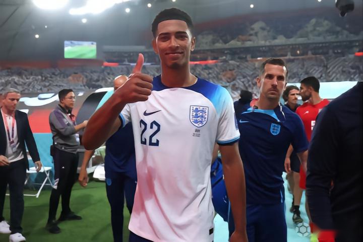 孔蒂：双线能力不足？我们买了个9个人，问题是有7个人受伤了（孔蒂回应双线质疑：引进9人却有7人伤停）